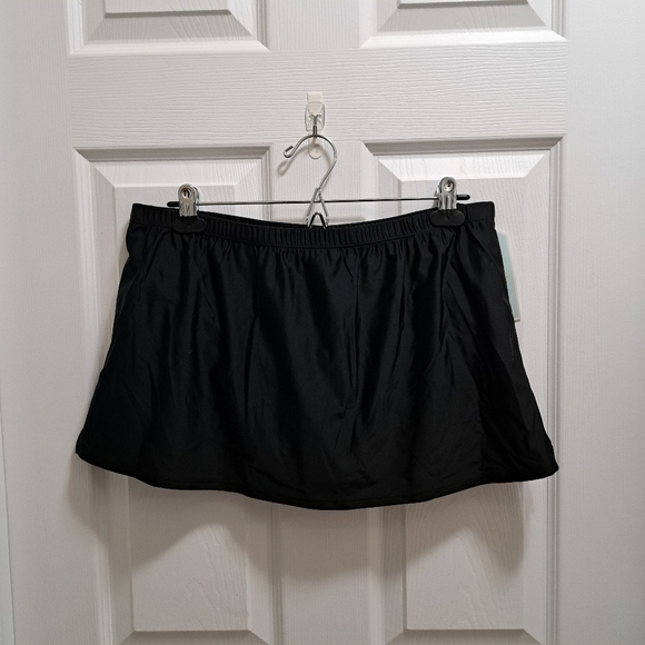 New! Christina Swim Skirt Women's 12 Black Bathing Suit Bottoms - Picture 2 of 11